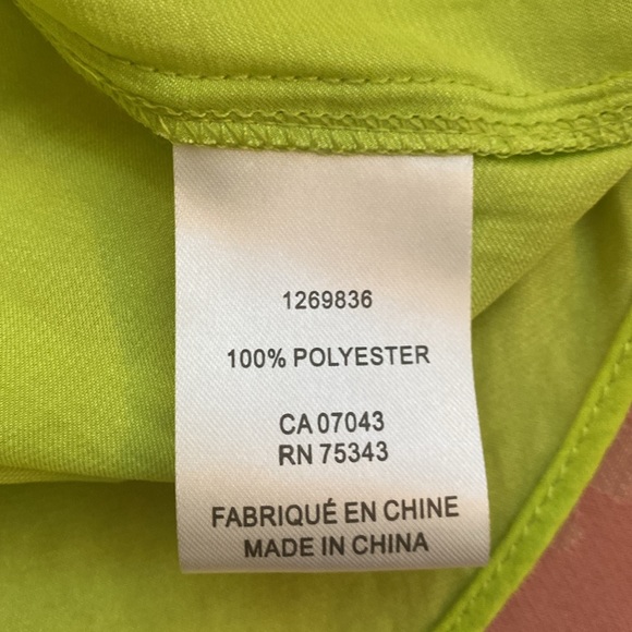 EUC. Rachel by Rachel Ray sleeveless lime, green, semi sheer top. - Picture 7 of 8